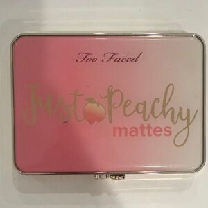 Too Faced Peachy Mattes Palette in Pink and Gold